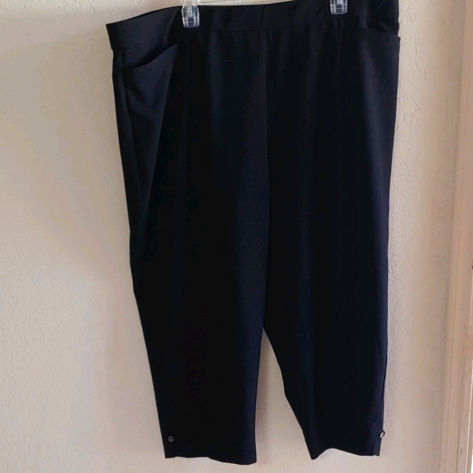 Black Polyester Capris